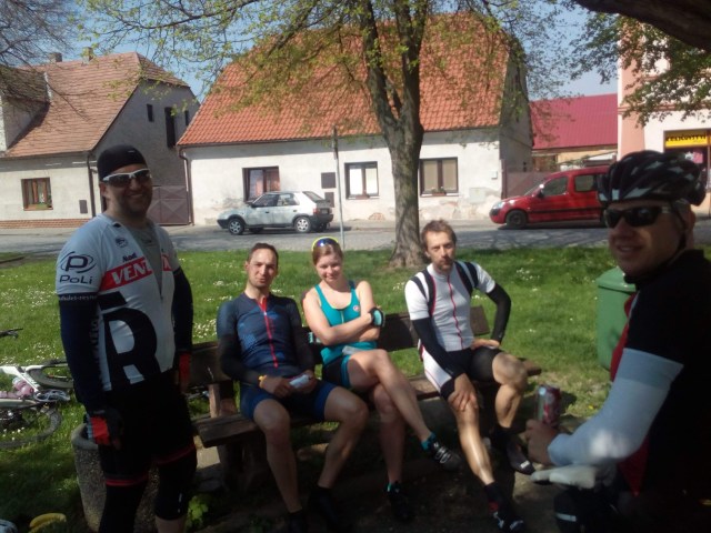 FFBD9BFC-83F7-4A0C-99FA-651BB671001A