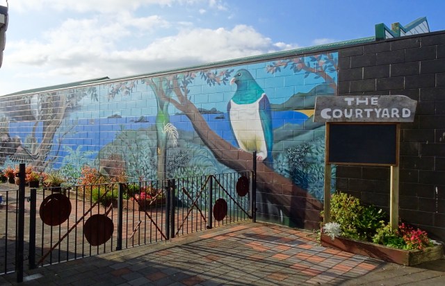 84D474C6-43A8-487E-BF9F-C8211D494C93