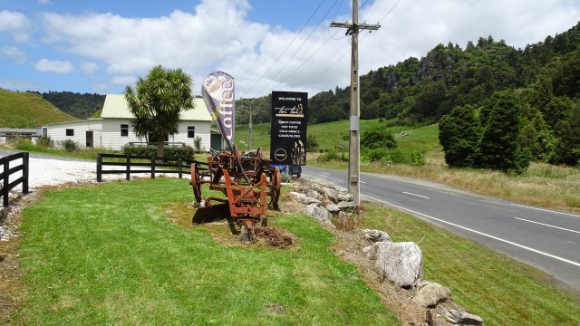 F6513473-BB70-4204-B224-436E839C9FEE