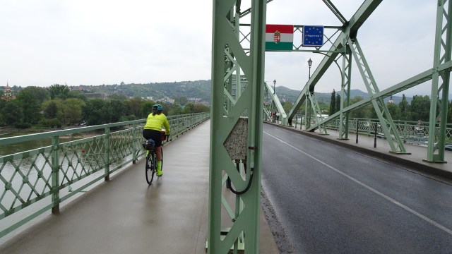 04EB13A7-F5DB-47F7-8BCC-922B2C6E8279