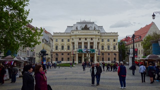 3F8F3916-0BD2-42F2-A701-DFAF3B65F917