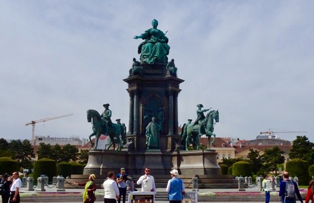 4107B6B5-48F7-4C63-A92E-3DFA40817004