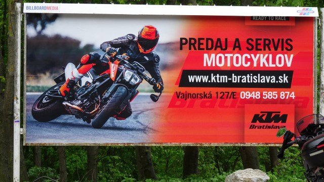 4D02CF33-1D67-437C-B4EC-58C8E4EB1AD6