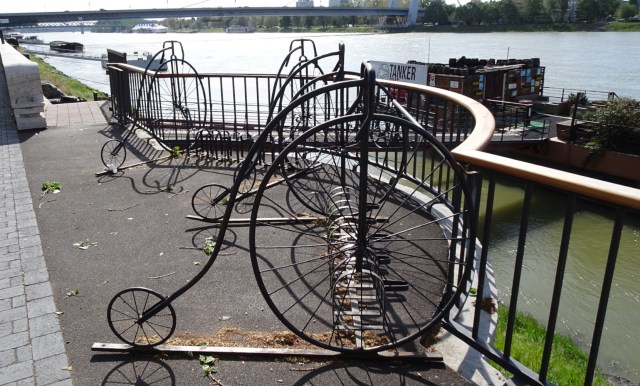 52246DC9-F7FB-46AE-9BC2-A9D1E9424267