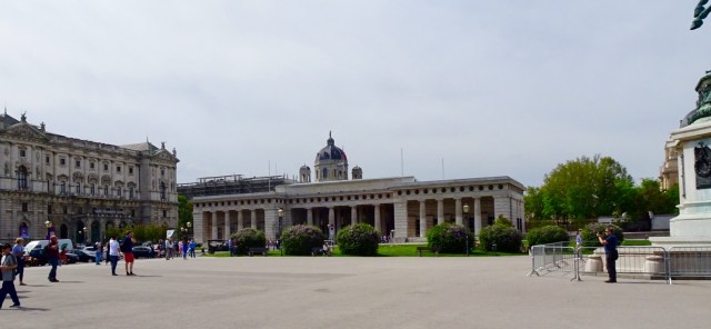 59176792-FCDB-46ED-8270-052D98830F5F