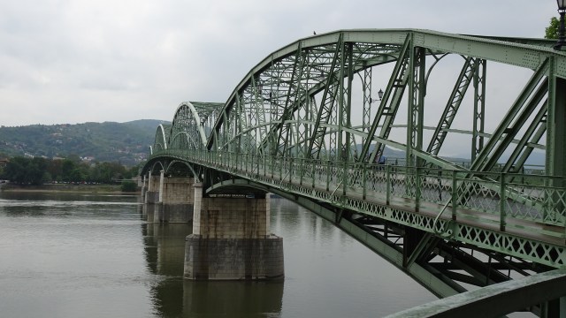 68B0F39E-A304-4A16-909C-C3C5B272A438