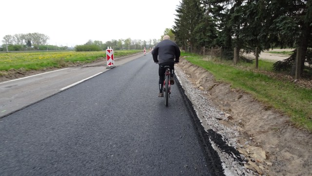 6BAB9341-1512-4C70-949A-2B255A63E8B1