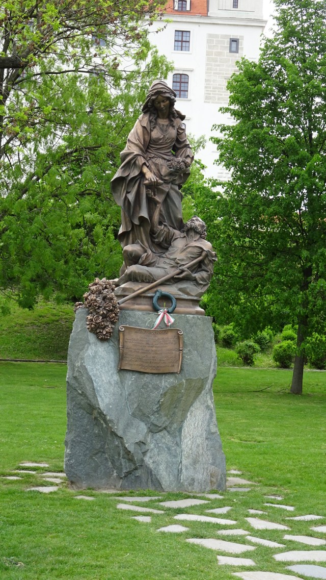 75F2E692-3836-46C9-B83F-E2058B5B389D