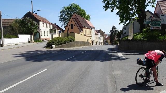 7686942D-B582-4BF1-84DF-FE96B3BA5ECC