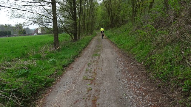 7A4E72B3-C251-41BF-BFD8-9F93AFEE2945