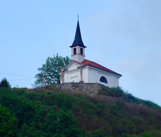 89747F02-6E3B-41EE-AD39-F26D21773B7D