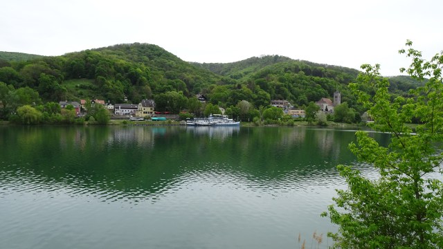 8BE49BCE-2B4E-444F-94D6-EAEEA986FAAB