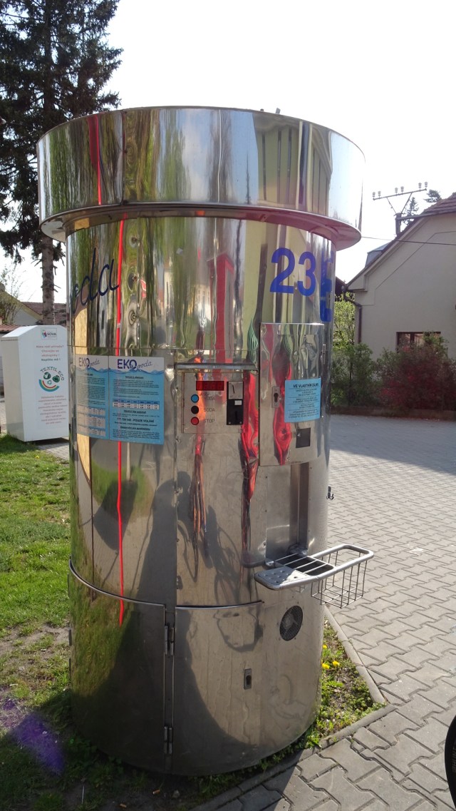 93B1FD43-2B10-48DC-9236-7DB96BBBE0B0