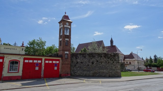 9419BE28-71EC-4FB4-AECF-3620443D355A