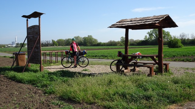 A384A291-1562-4800-B22D-9BD63822BC83