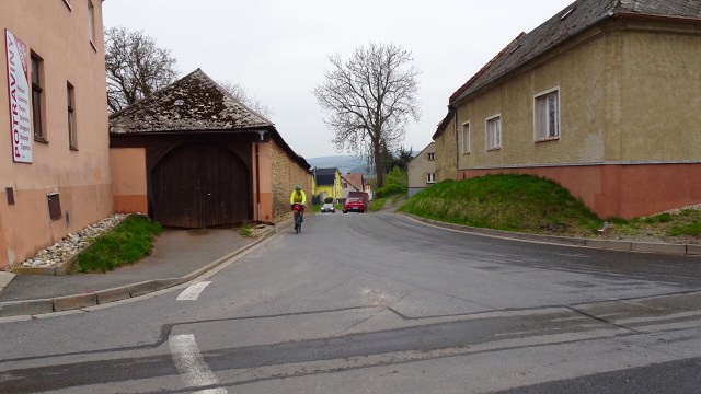 B538C933-6CB3-4DB2-81BF-1772F2F74433