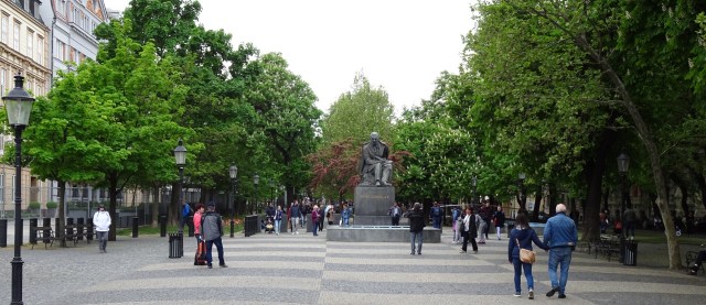 D672A29E-59DF-48A9-BE26-EAA8C5CE143E