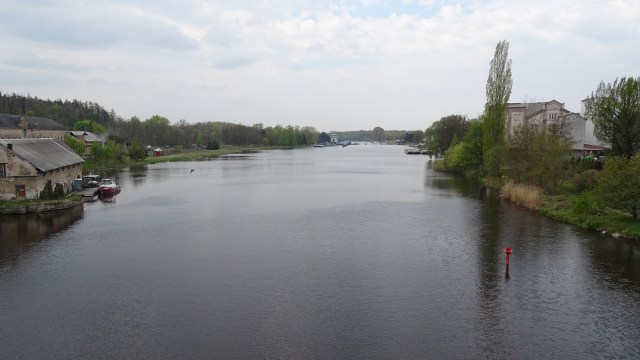 DAB40F44-C4C5-40DF-8DE3-6B319DCBE184