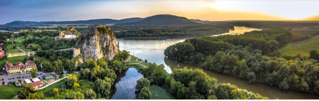 EE9AEE00-E2DD-4862-BC4D-EF442513A7B7