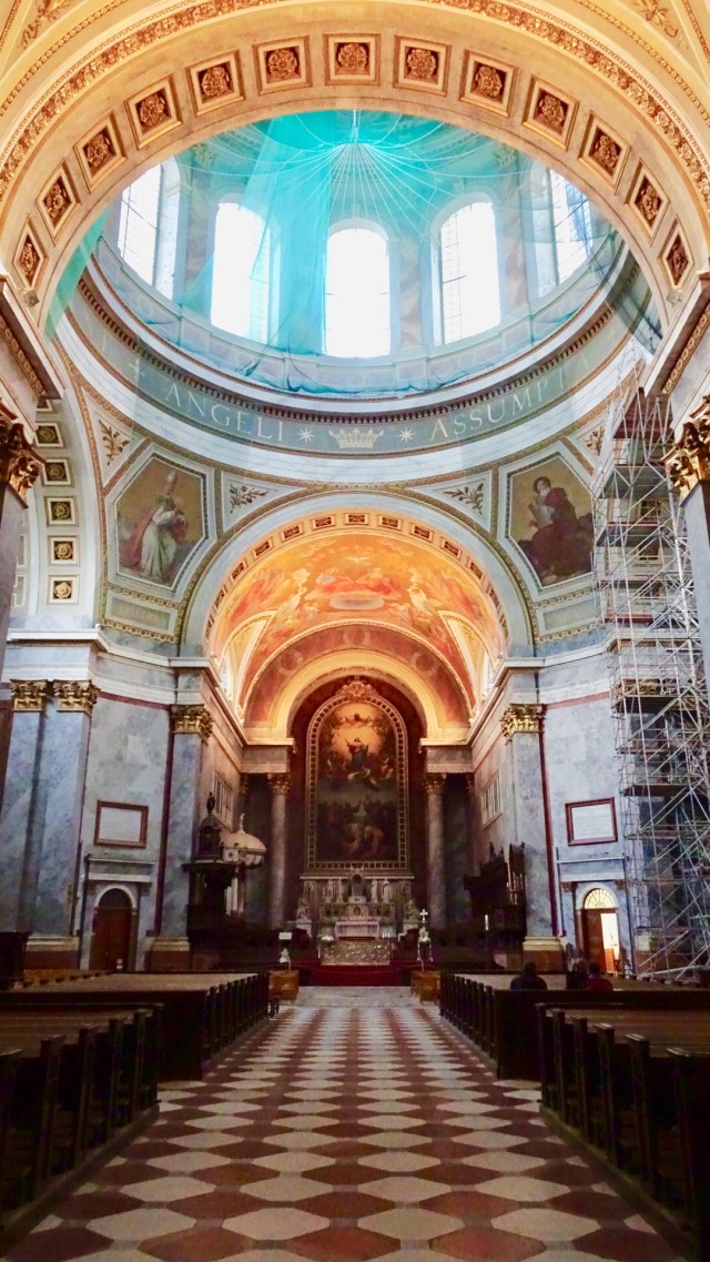 FCE8C38B-476C-4533-80C8-A345EB008B06