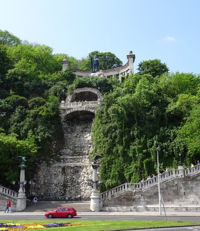 080D502D-3747-421C-99EA-C536D7990DDA