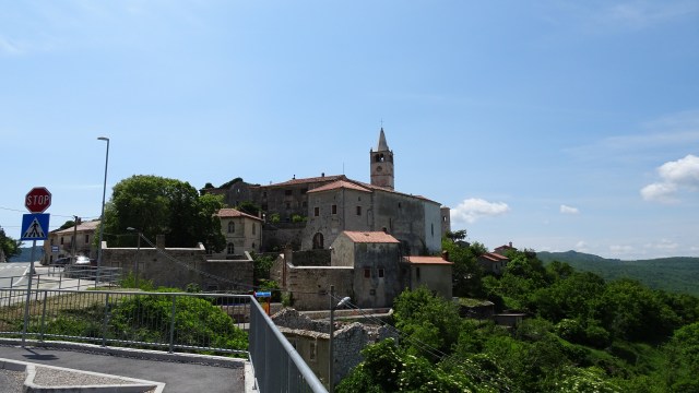 132F039B-ADBE-46A9-8D31-C147D59412C7