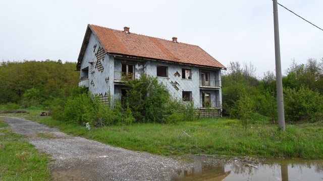 17B4D3D4-13C1-41DC-BD98-AD6E8A9B3762