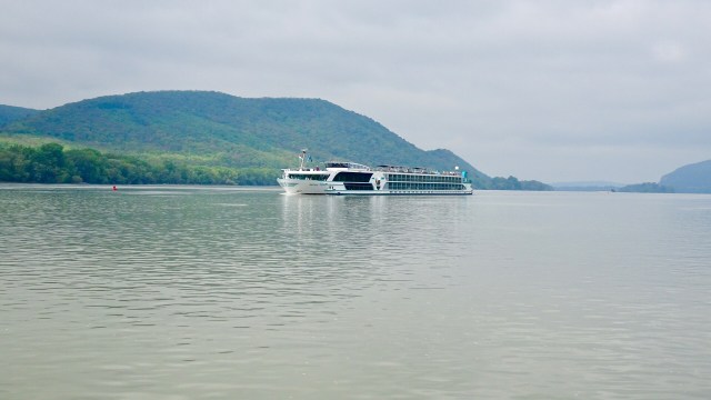 187AF5A4-7A0C-4DF2-9156-B5AD33491E46