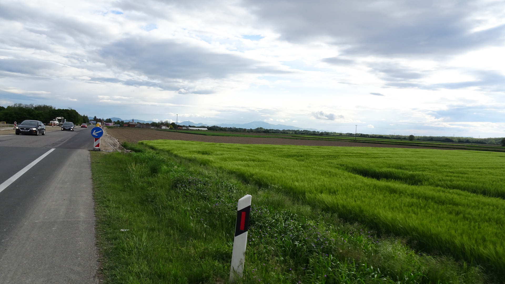 19D662A3-BF39-4F0E-8188-FA81481C8A49