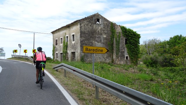 20F43772-BCA6-4ECB-9607-BA93E41B2980