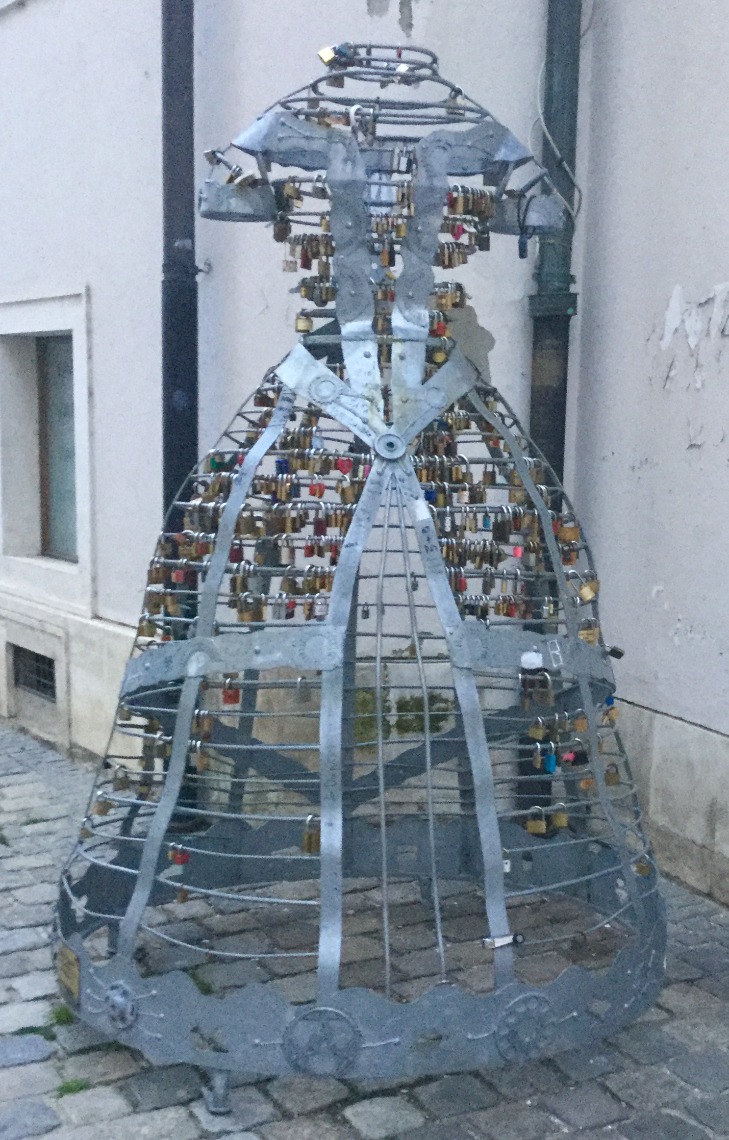 299A62B6-4CBA-433B-91D4-6075232CDEAA