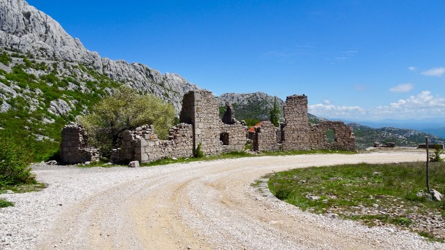 304A30CE-E84D-4BEE-887B-8B8ADE2DC1AF