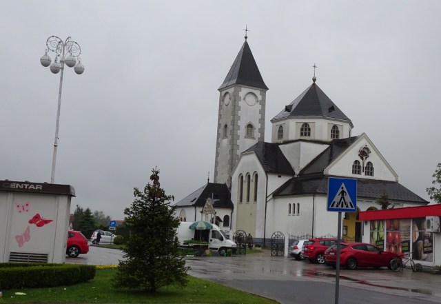 35B0CE6F-AEF5-46F7-AAD4-4610DB7ED376