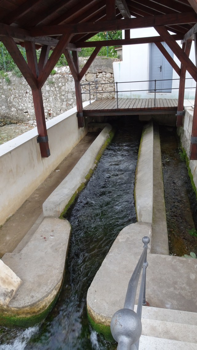 3ABC46CE-9485-4D75-A8B1-395E2D0A38DA