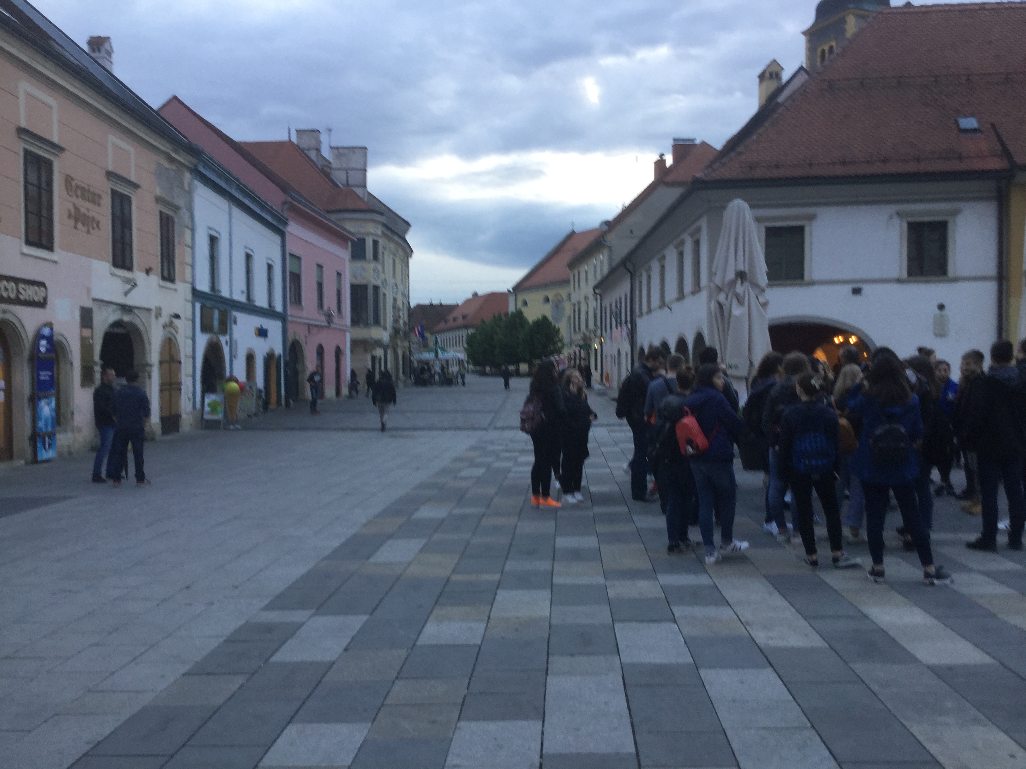 3F04089F-33A6-4F9A-932E-796F073F4F53