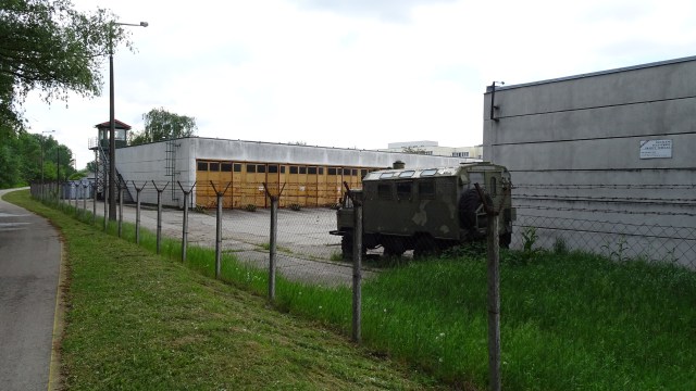 4472A125-9F40-429E-8D4C-A13D3FBB69A3