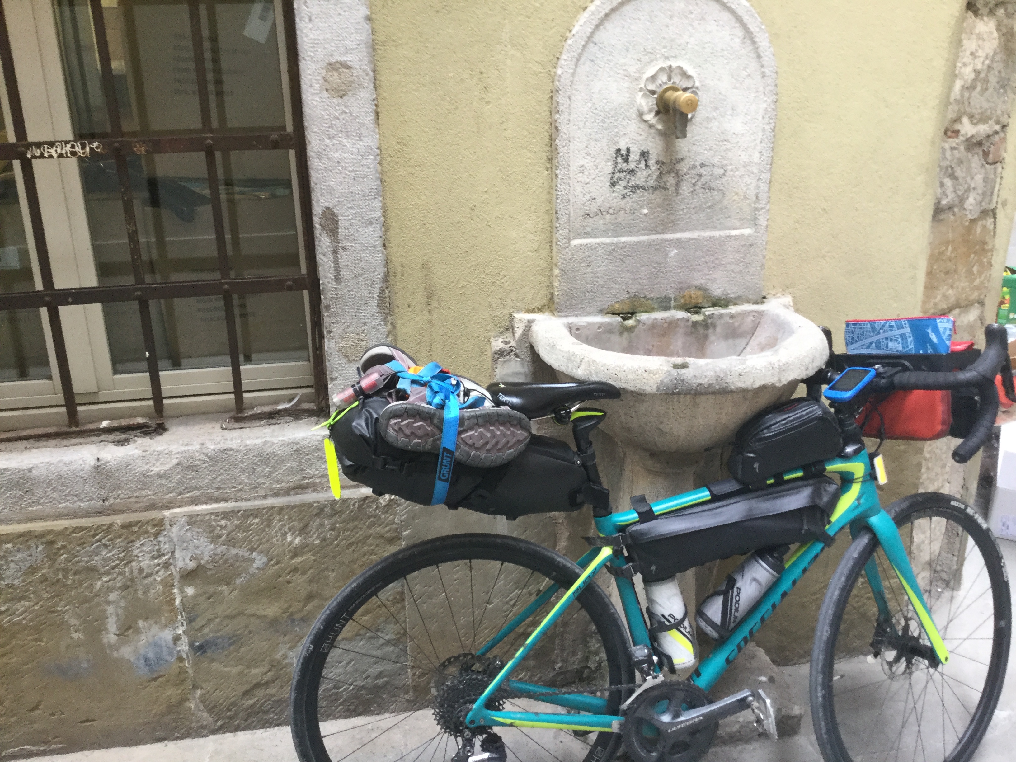 4C762A25-A6E9-47AD-ADBA-D454036AF631