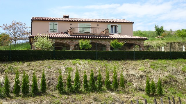 4CA2B4A6-936D-493D-80D0-1F3C77F8DF24