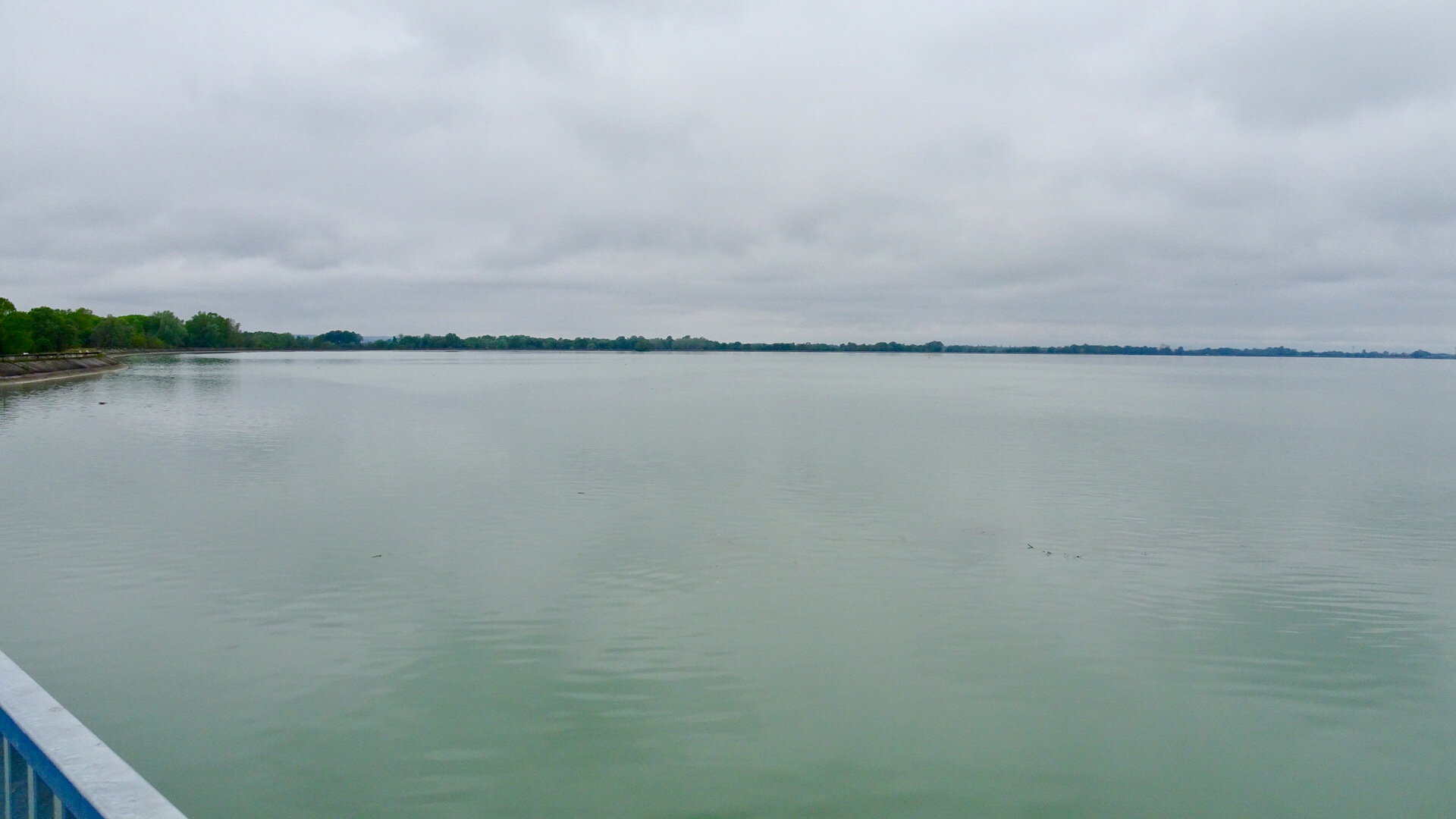 4FFCE4EE-C28D-454B-AF44-8BA314B0DA23