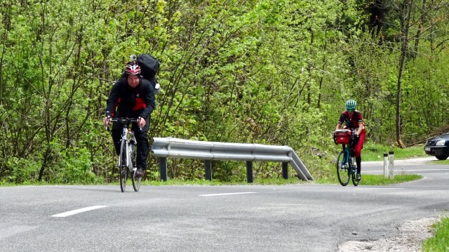 6CD2A1B2-A5CF-41EE-9879-9E9CDB619941