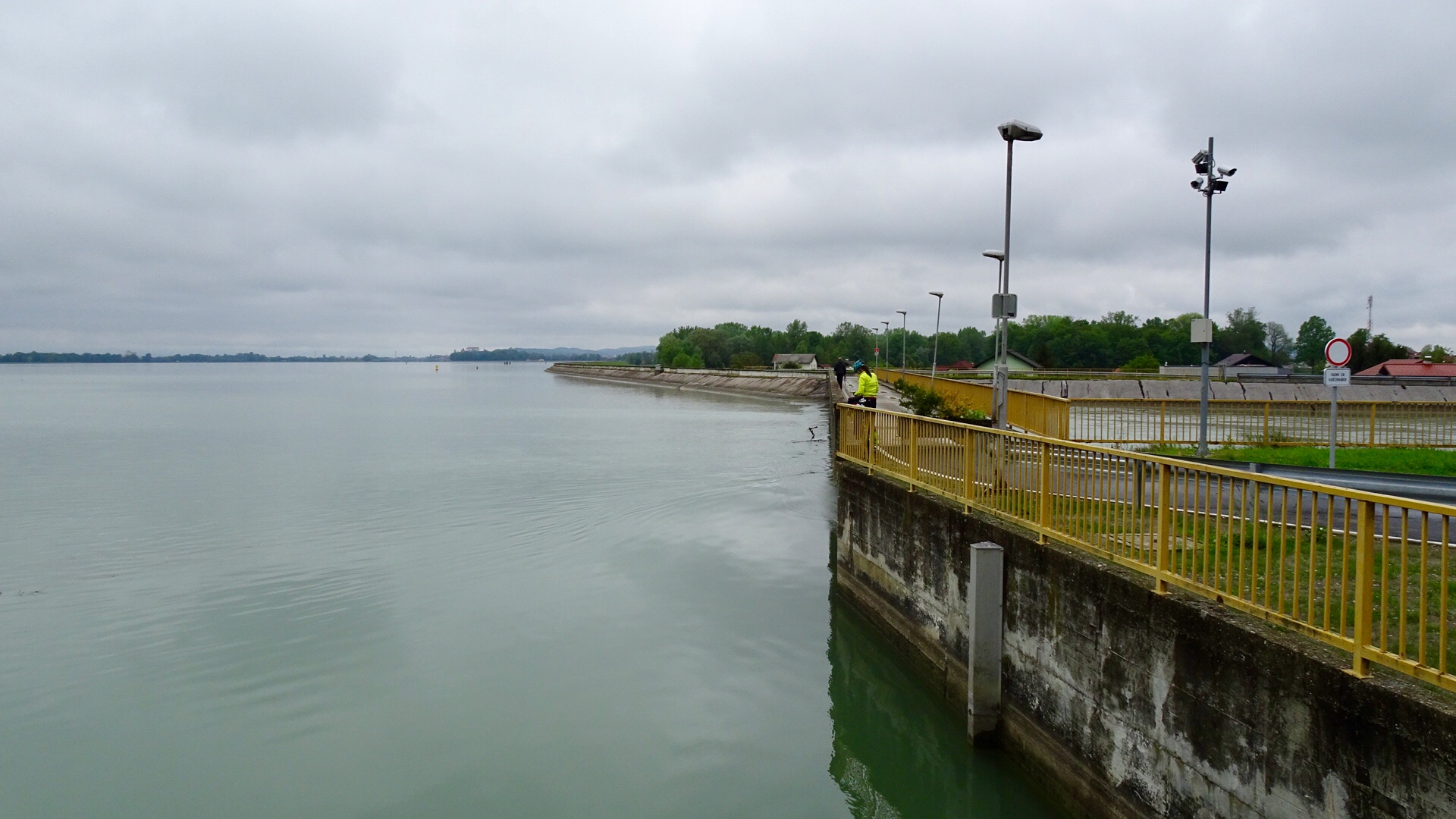 79DF203B-5B1A-432D-8FC9-B3C3617733BC