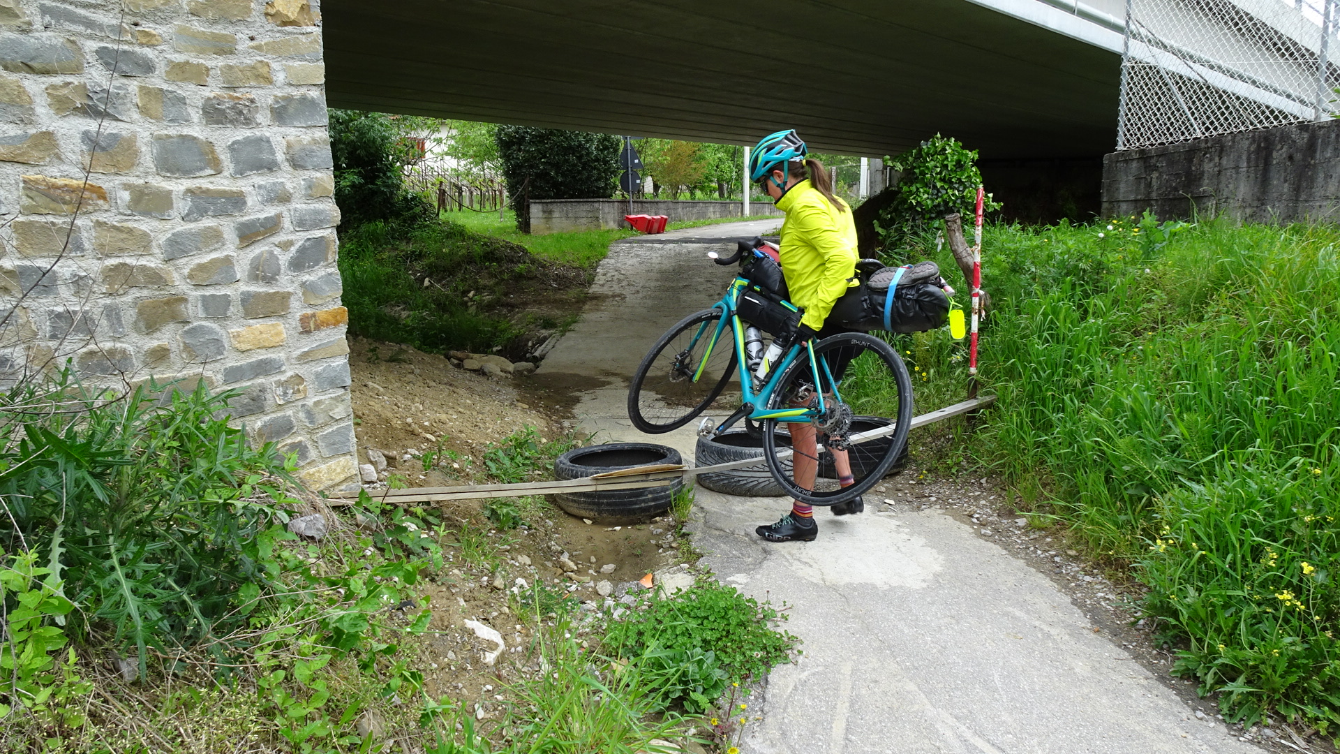 7F24422D-A095-46BF-AAAE-D07CD57D9E57