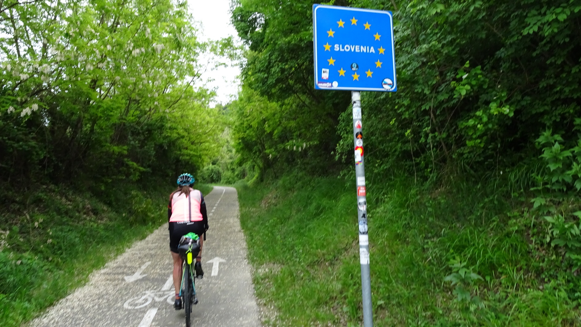 9E761ADA-EA5D-40E2-8BE5-AB79B3A67BB9