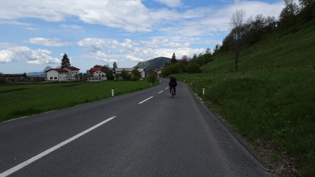 B4C878B3-4A4F-4975-ACE3-0A771F440C87