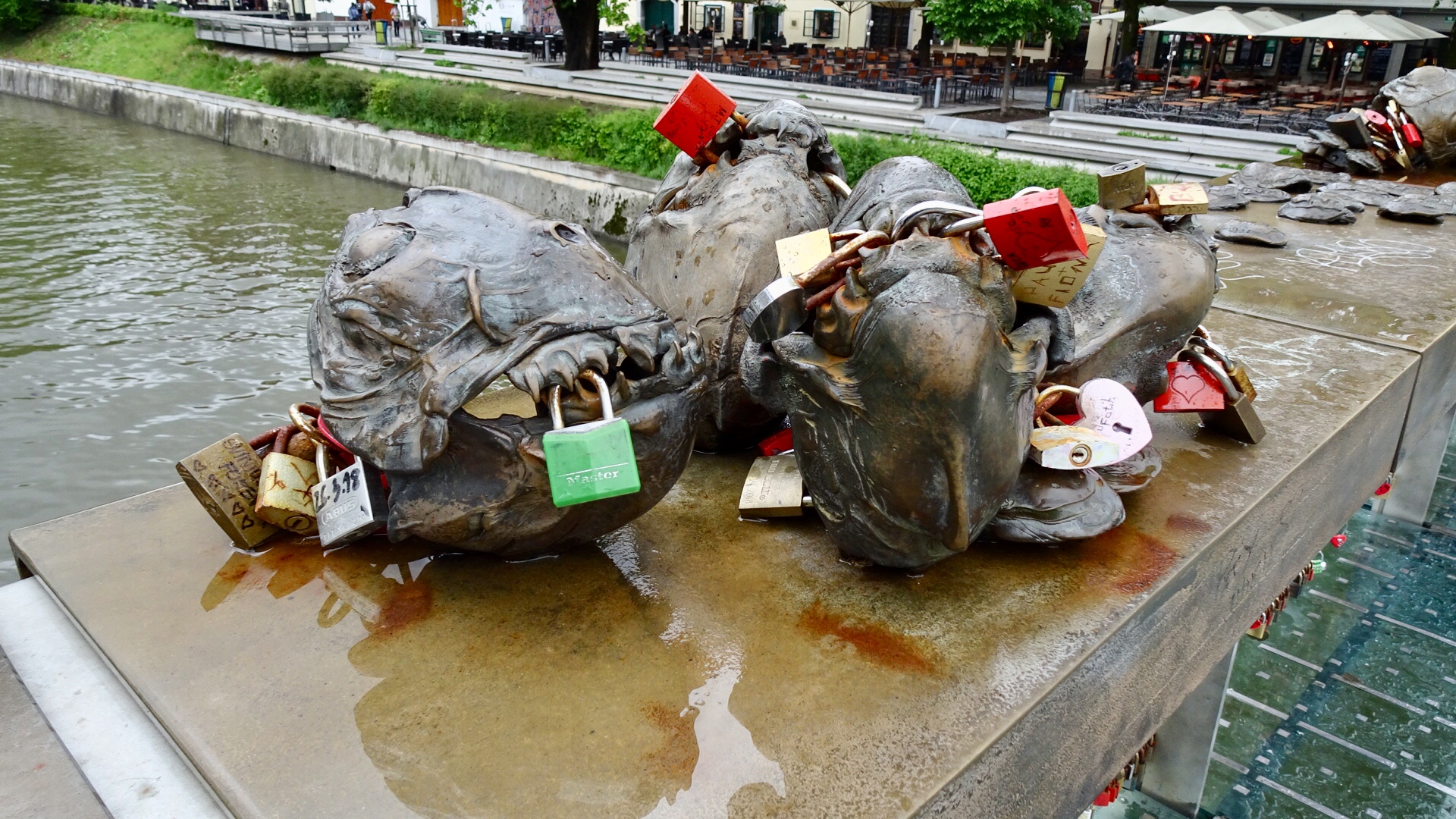 B8AC9F6C-945E-40AB-B79E-798C6861A1AB