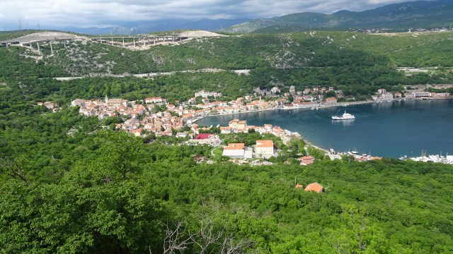 BDF30CA7-4433-4635-BF63-BC2211279E41