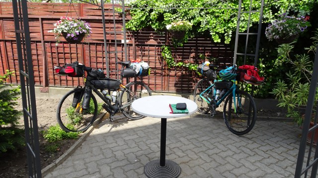 C5ECCDFE-5A6A-4DA1-8CDD-7C9DBF6FE55F