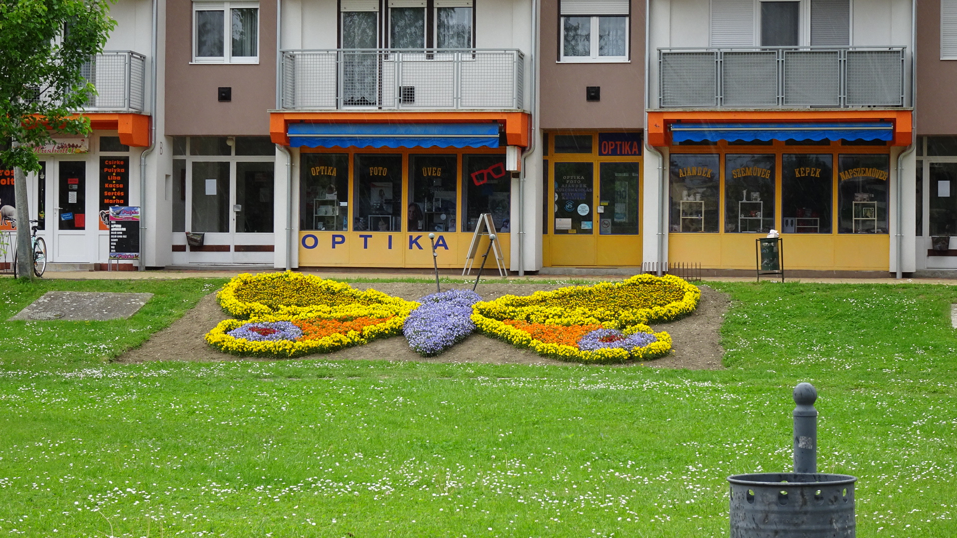 C76CF3F9-C580-43C5-8037-D873F3C5E6DF