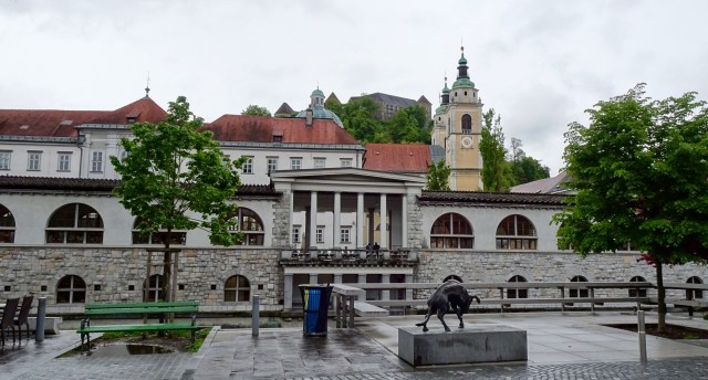 CF9BE5D2-B804-4454-83B0-1F441C37146E