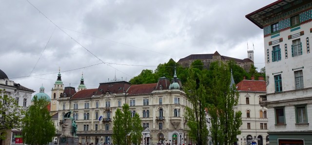 D0EAE4F0-C1DB-48E8-AD5D-9856A5774FBA